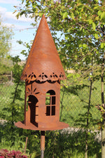 Vogelhaus mit Spitzenboden