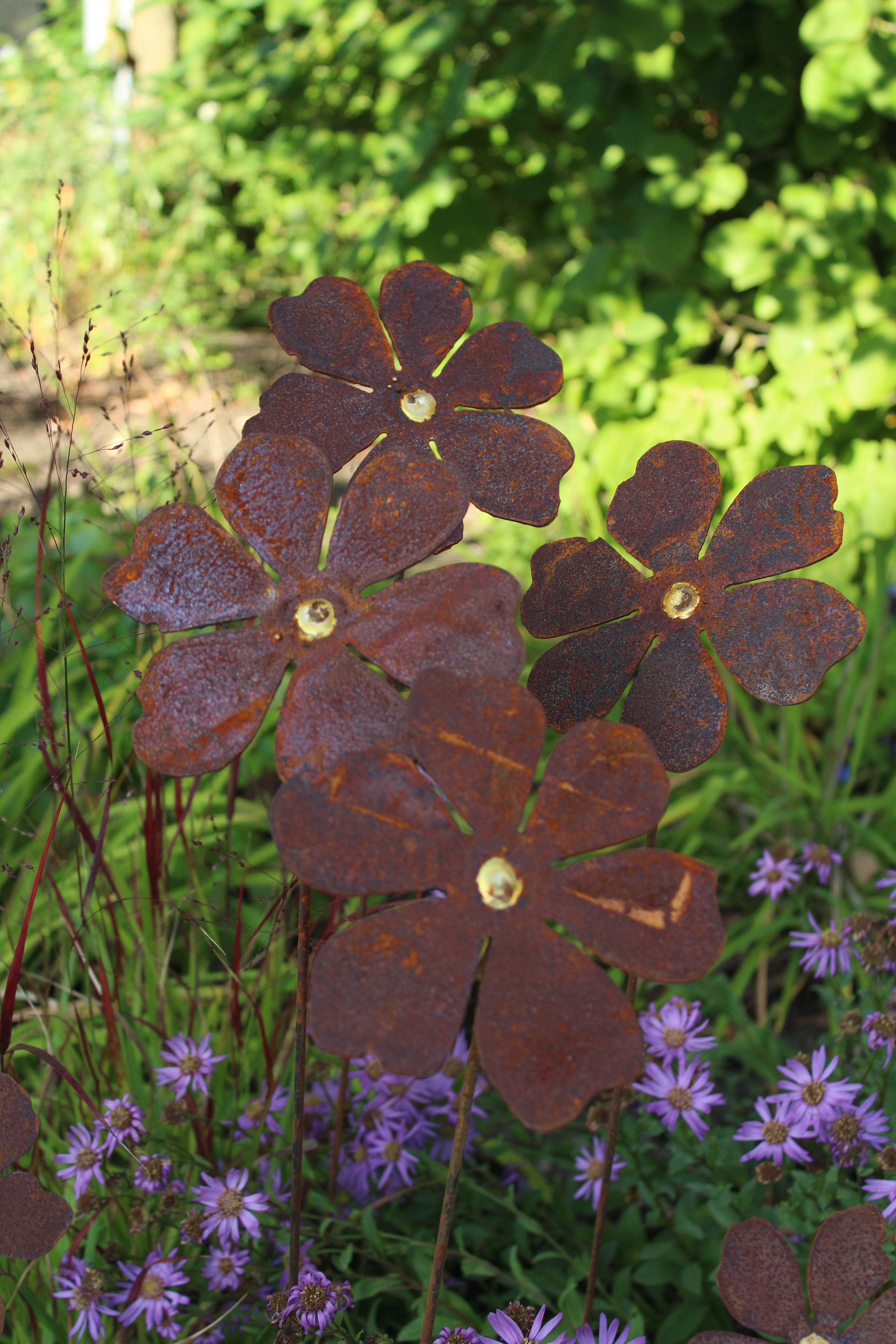 Blütentraum Blüte mit Goldpunkt