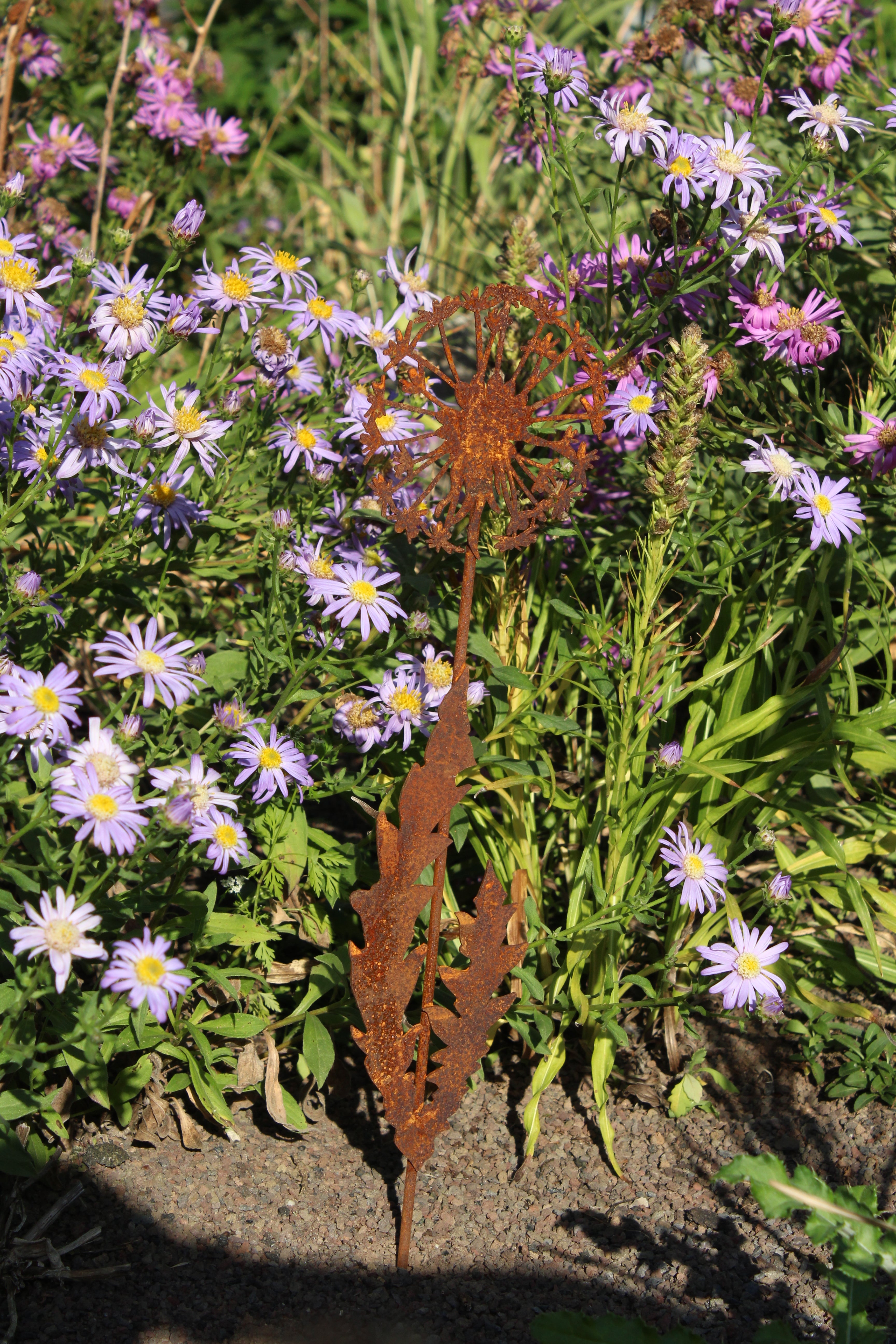 kleine Pusteblume an 4 mm Stab