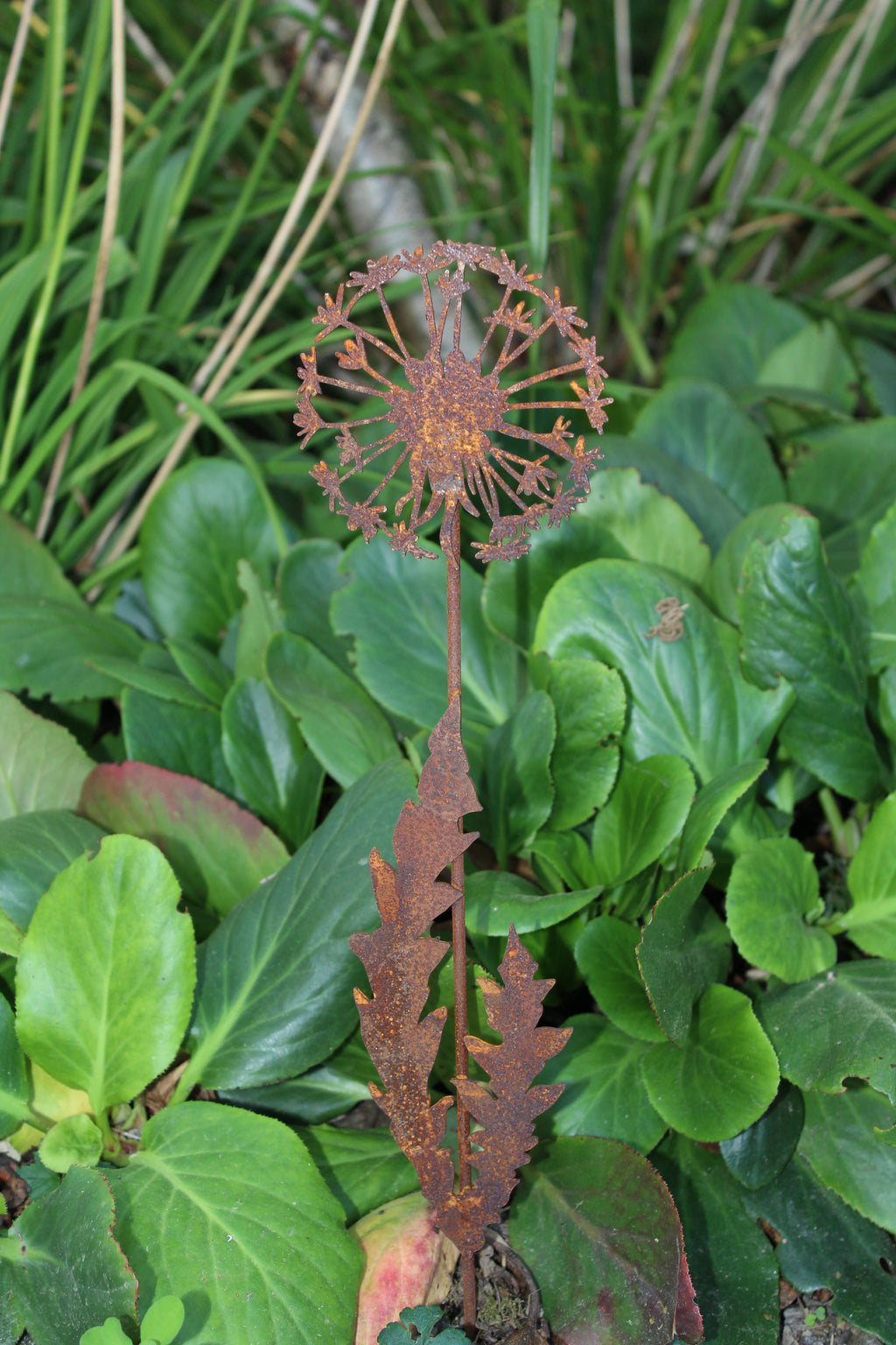 kleine Pusteblume an 4 mm Stab