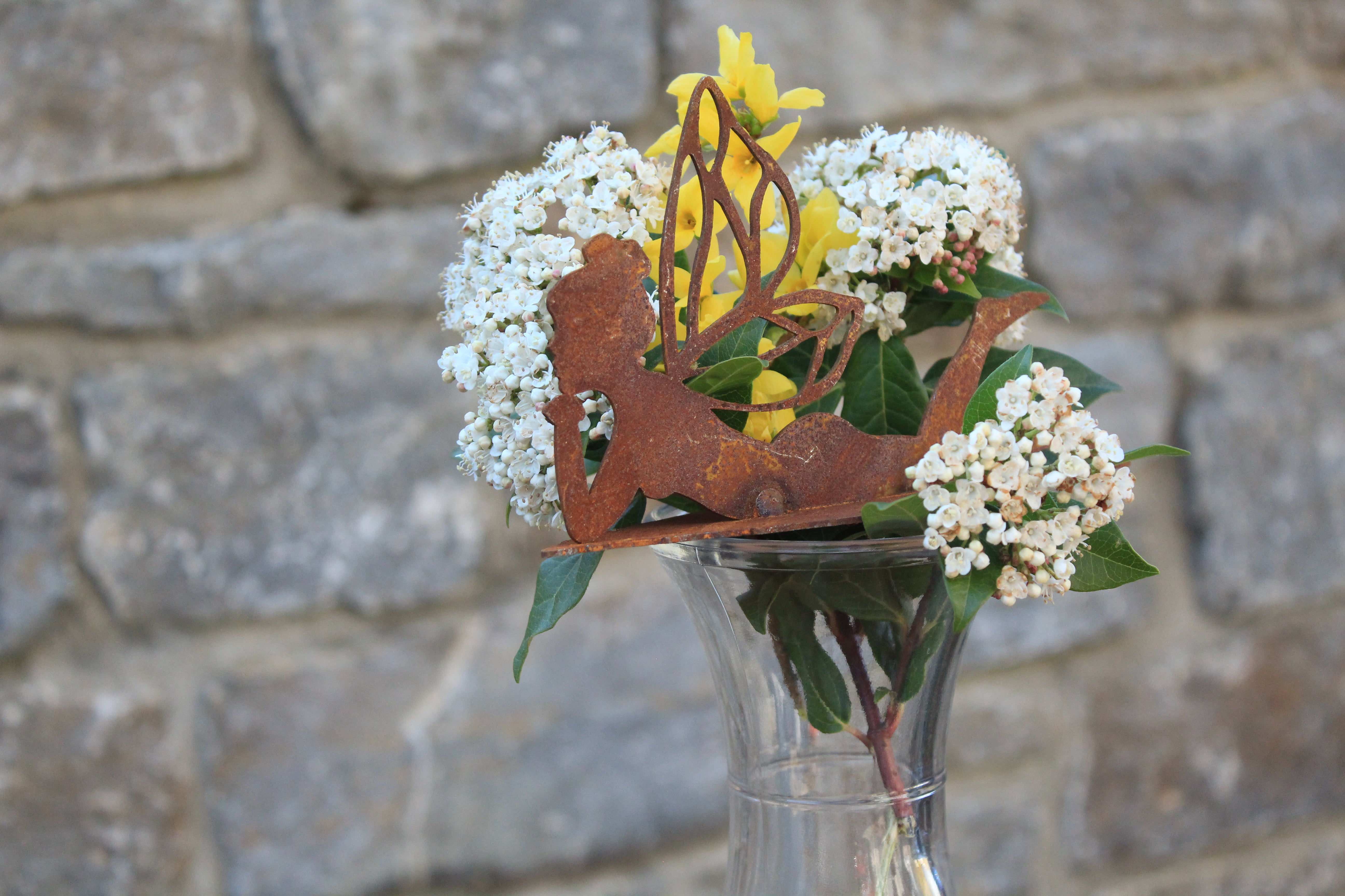 Fee auf Blatt liegend