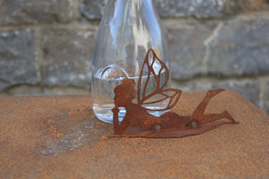 Fee auf Blatt liegend