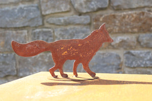 kleiner Fuchs laufend auf Platte