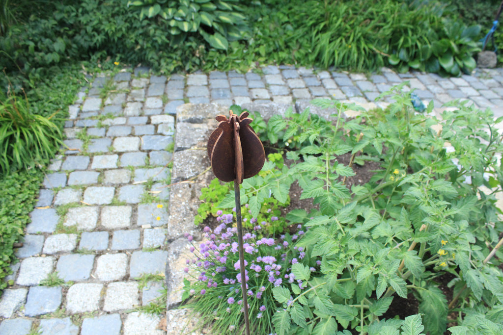 Mohnkapsel 3D auf Stab
