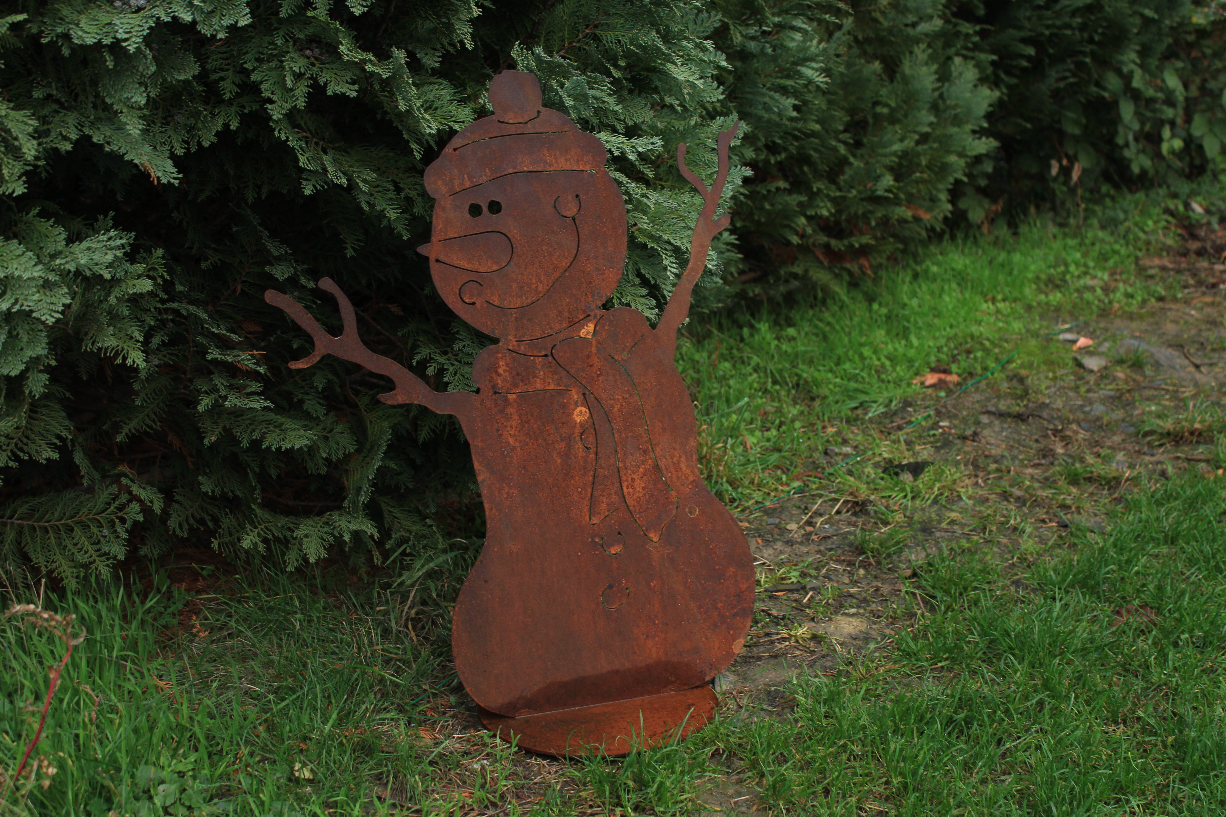 Schneemann "Kurti" auf Platte