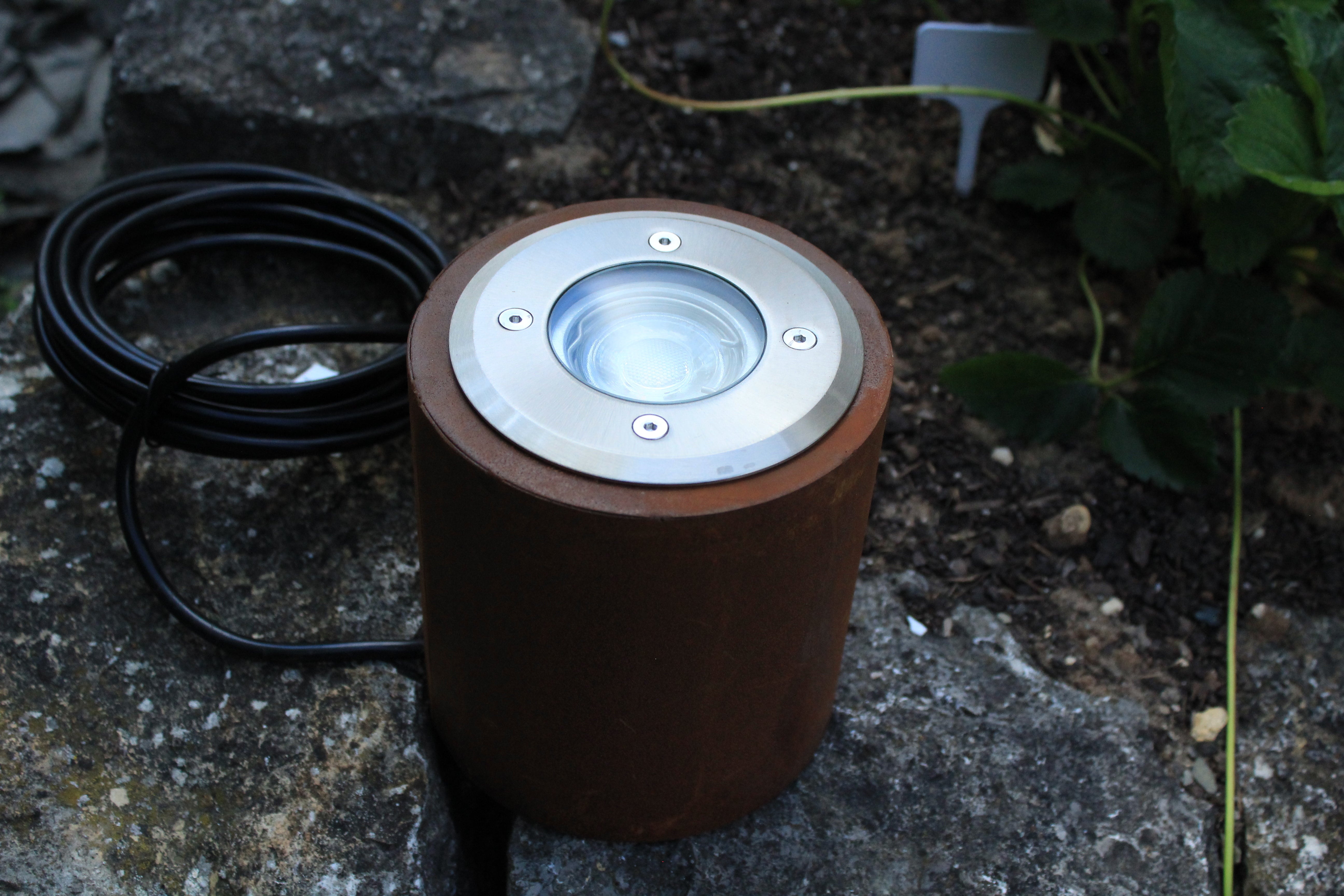 LED Strahler in Metallgehäuse Rost Optik